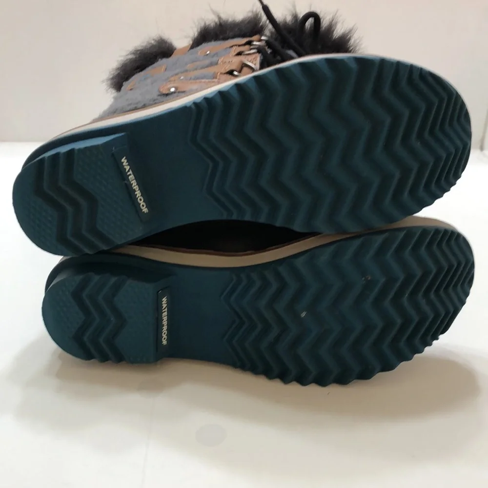 Sorel Tofino ll Quilted Felt Snow Boots - Picture 9 of 13